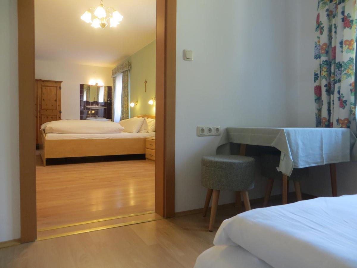 Hotel Garni Haus Jagerwirt Fuschl am See Camera foto
